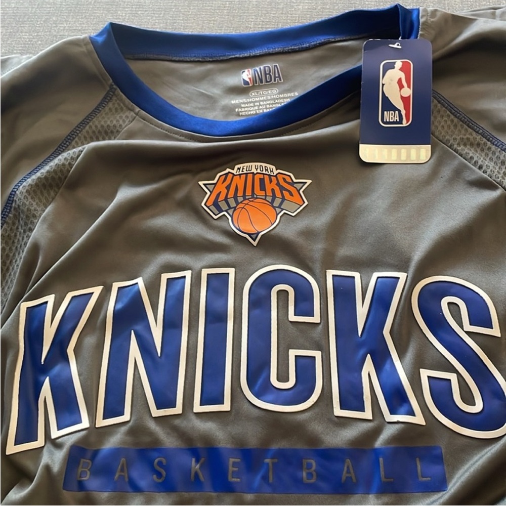 NBA New York Knicks Long Sleeve Gray Performance T-Shirt NY Knicks - Picture 5 of 6